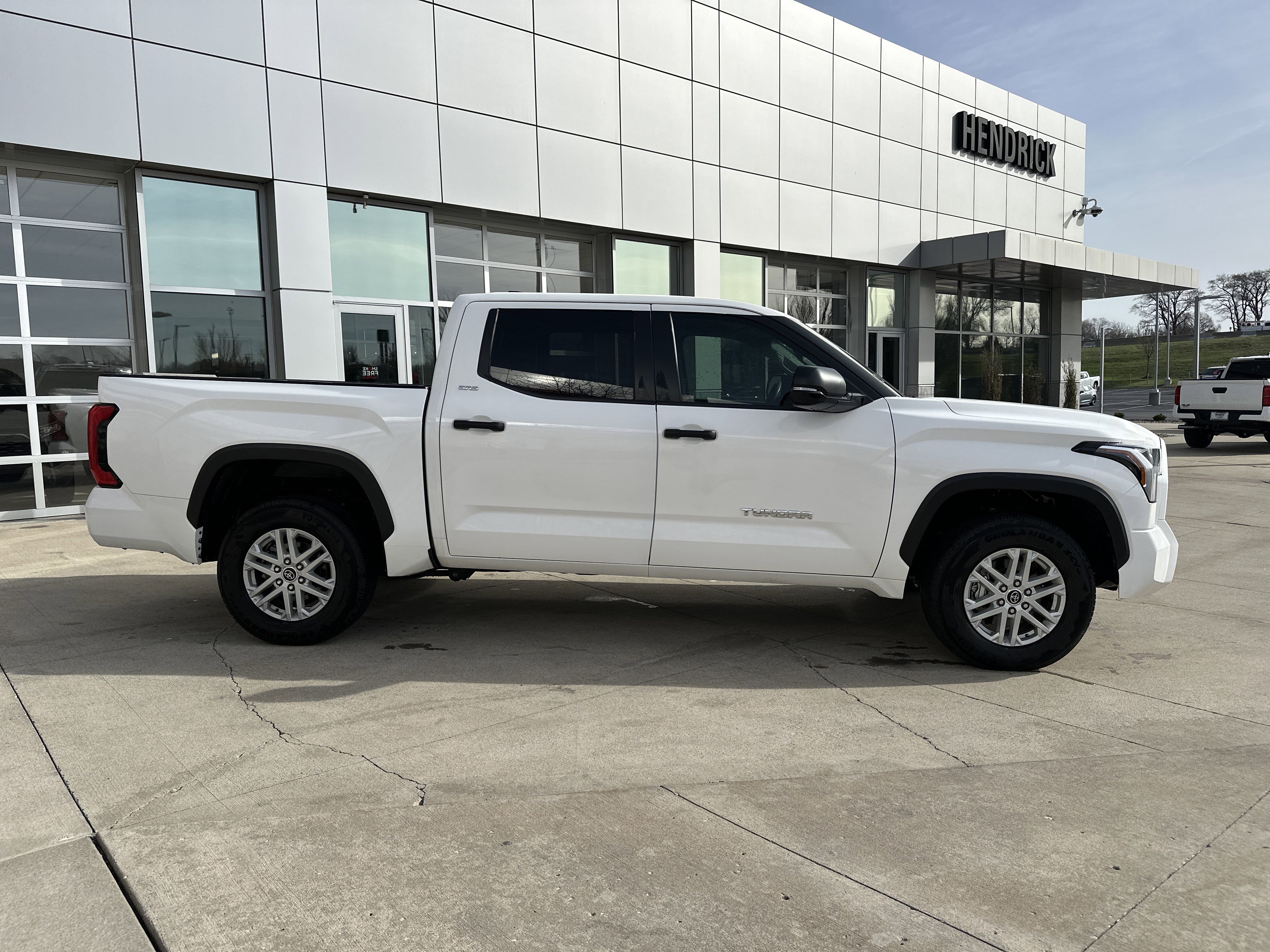 Used 2024 Toyota Tundra SR5 w/ SR5 Convenience Package image 10