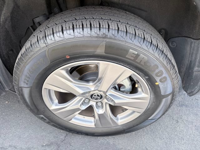 Used 2023 Toyota RAV4 LE AWD/4WD image 24