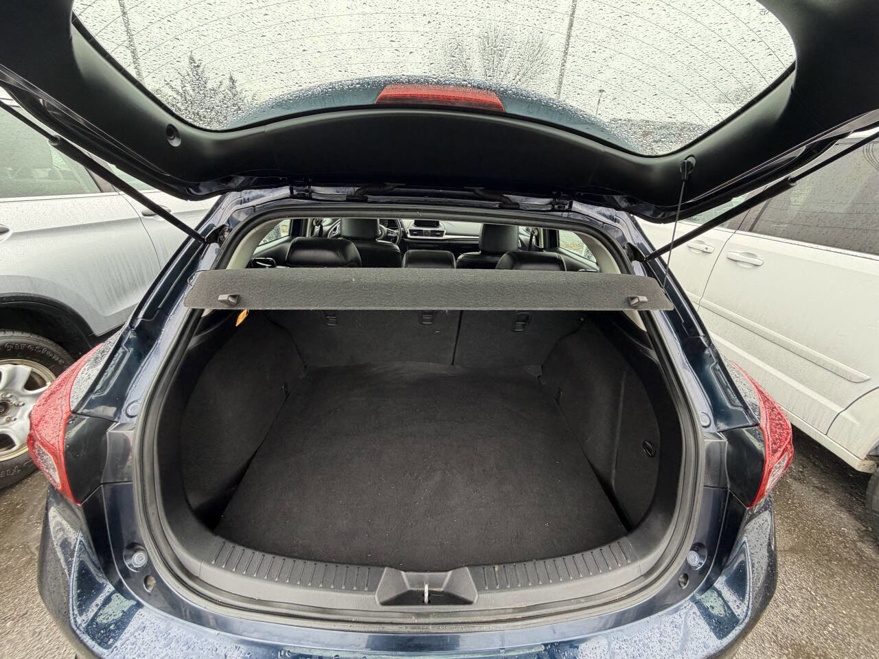 Used 2017 MAZDA MAZDA3 Touring image 16