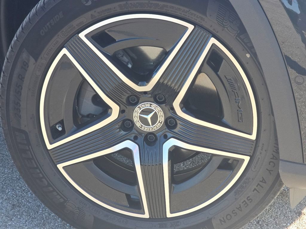 Used 2026 Mercedes-Benz GLC 300 4MATIC image 11