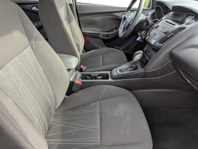 Used 2015 Ford Focus SE FWD image 27