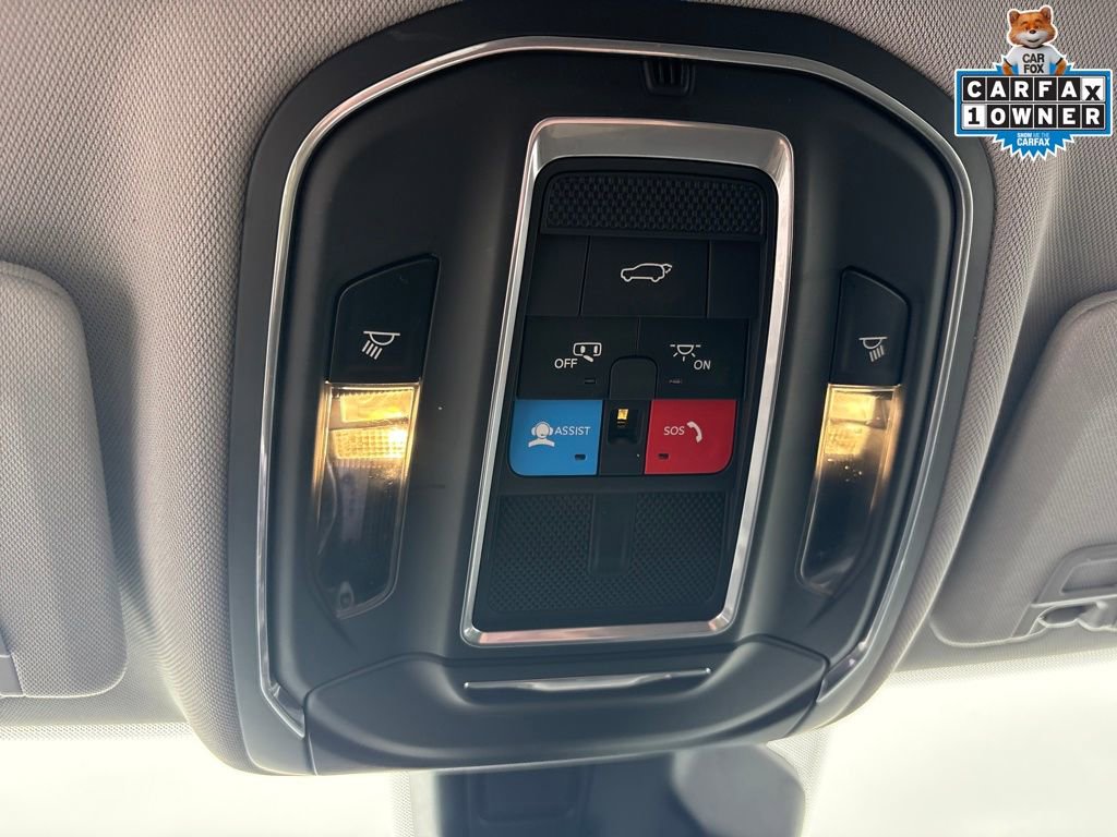 Certified 2022 Jeep Grand Cherokee Laredo w/ Luxury Tech Group I image 21