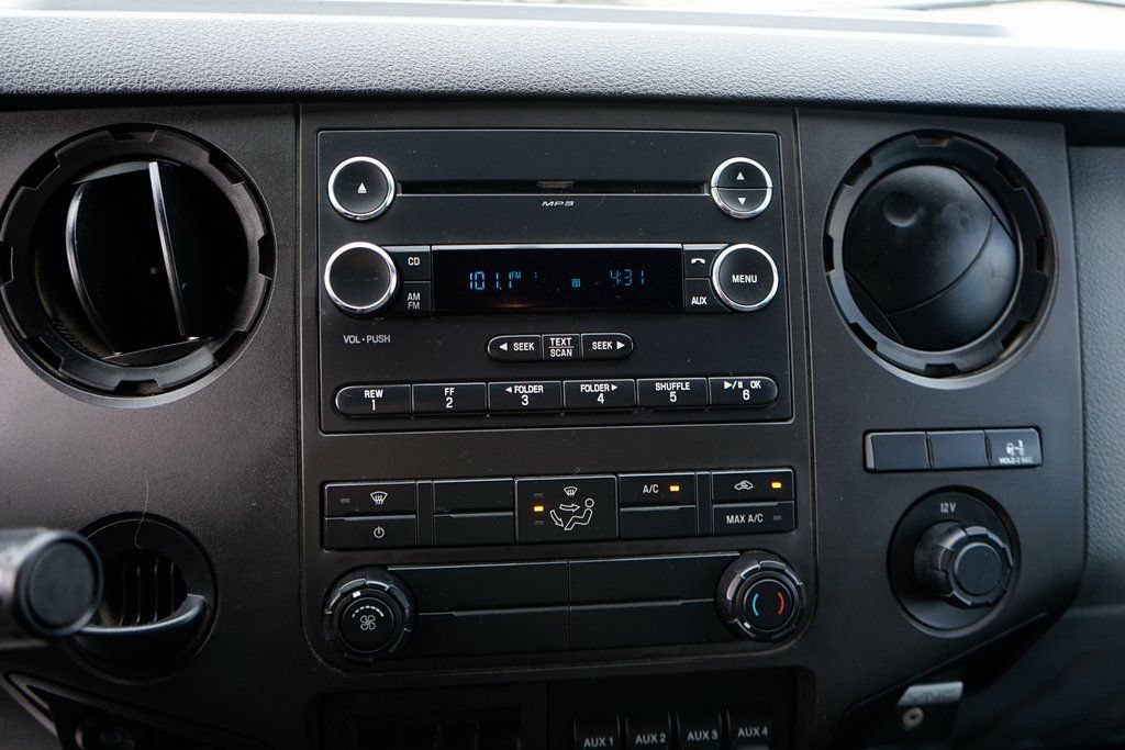 Used 2016 Ford F650 2WD Regular Cab Super Duty image 29