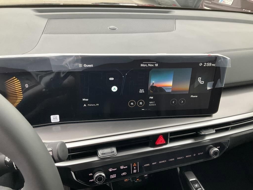 Certified 2025 Kia Sorento S image 17