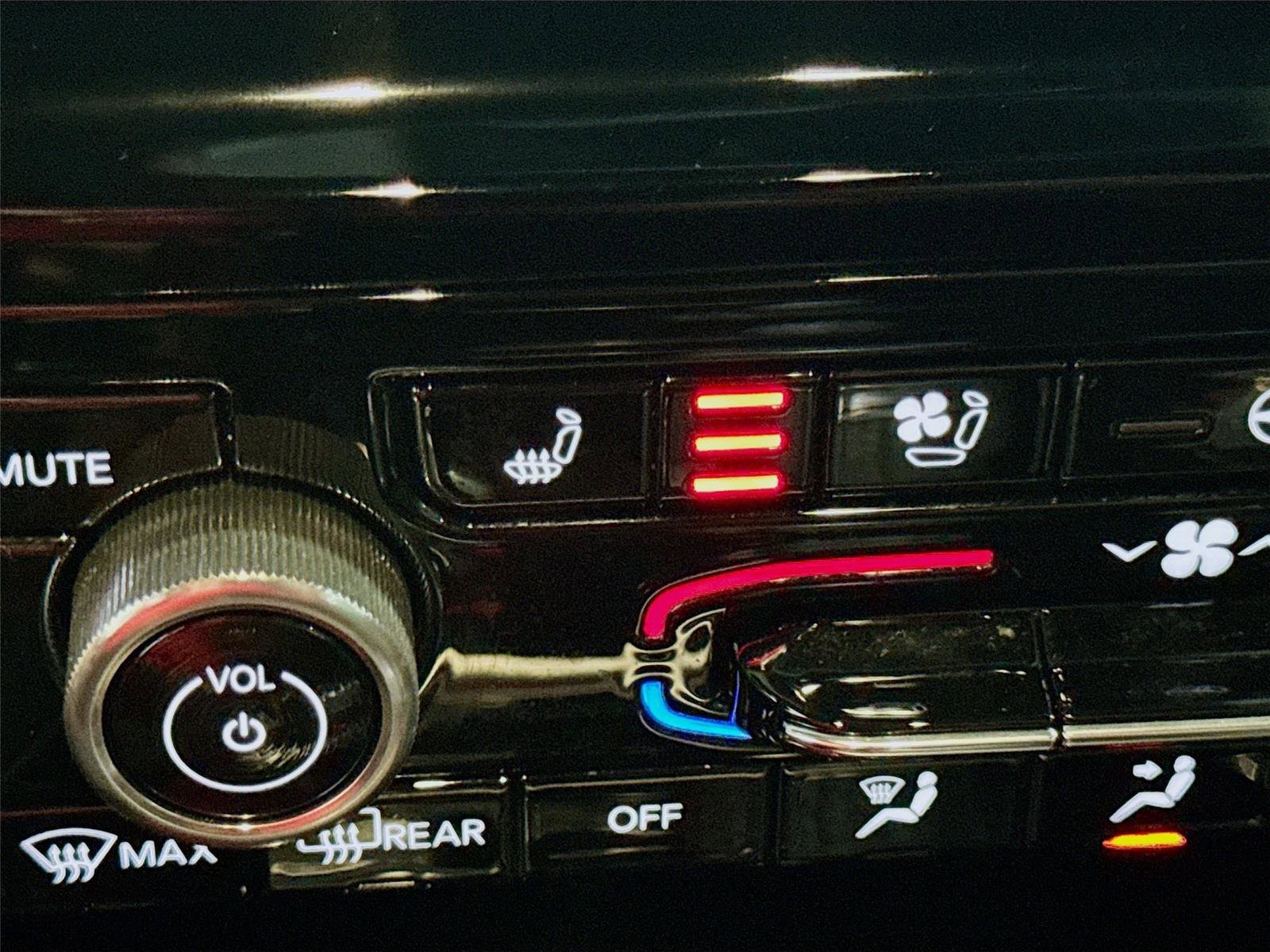 Used 2022 Jeep Grand Cherokee Summit image 12