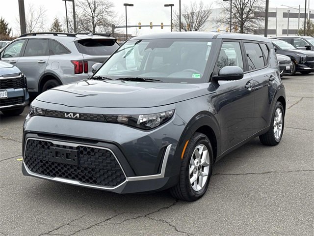 Used 2023 Kia Soul LX w/ LX Technology Package image 5