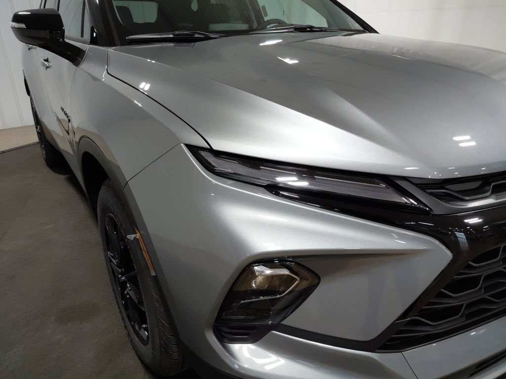 New 2026 Chevrolet Blazer LT w/ Sound & Technology Package AWD/4WD image 13