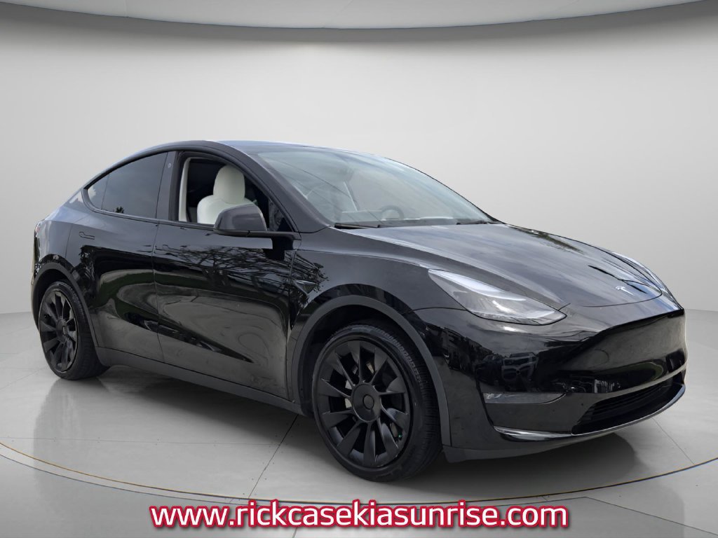 Used 2022 Tesla Model Y Long Range AWD/4WD image 9