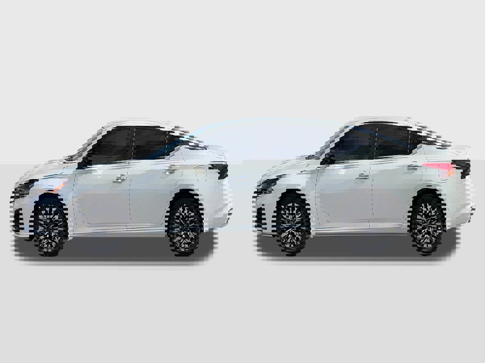 New 2025 Nissan Altima 2.5 SV image 2