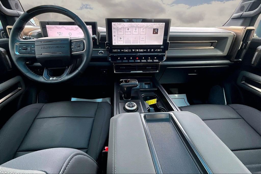 Used 2024 GMC Hummer EV 3X w/ Omega Edition AWD/4WD image 8