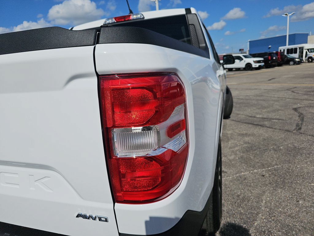 Used 2022 Ford Maverick Lariat w/ Equipment Group 500A Standard AWD/4WD image 32