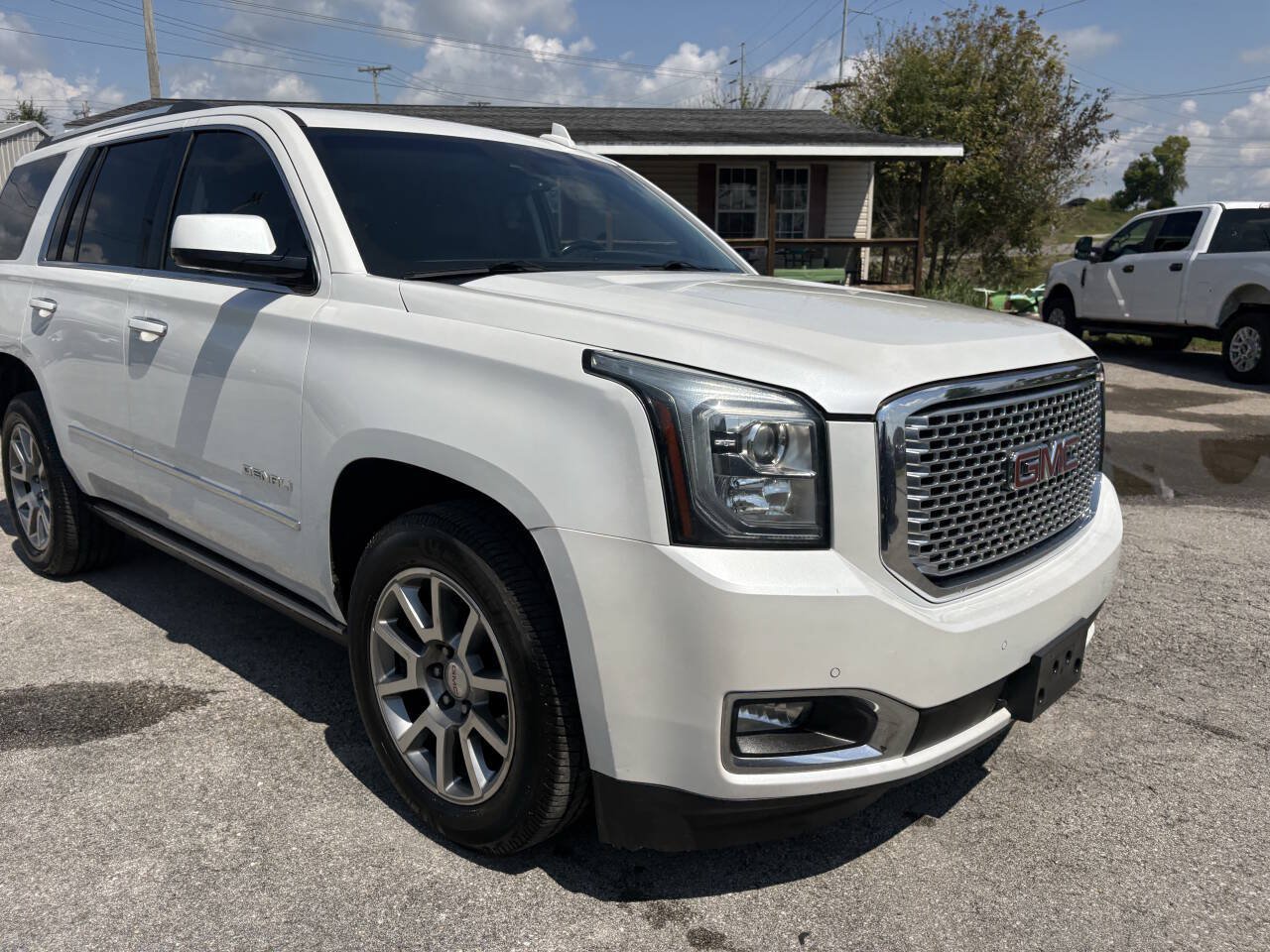 Used 2016 GMC Yukon Denali w/ Open Road Package RWD image 6