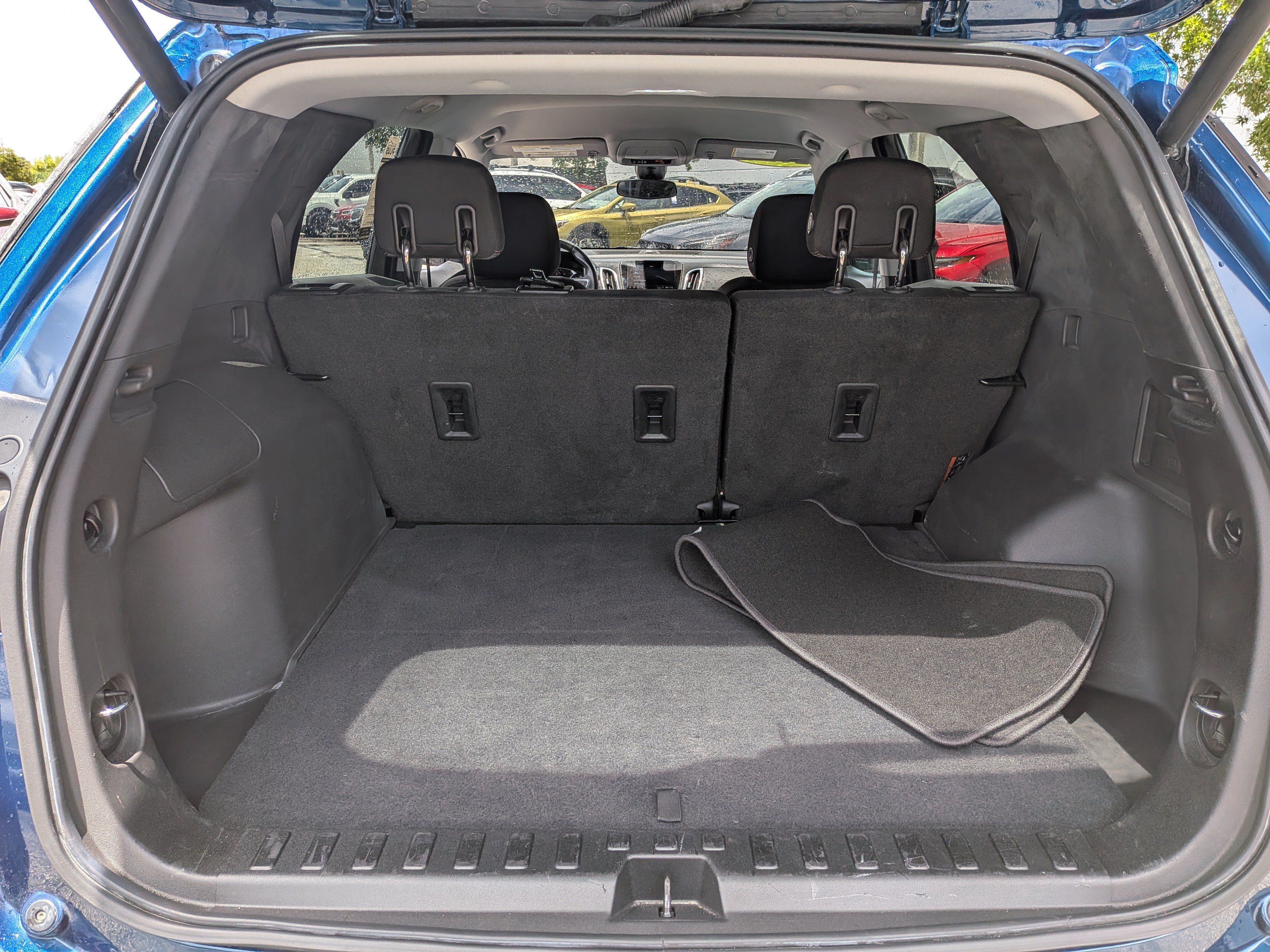 Used 2020 Chevrolet Equinox LT AWD/4WD image 13