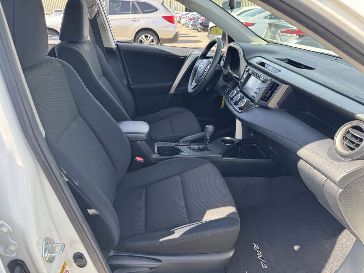 Used 2015 Toyota RAV4 LE image 13