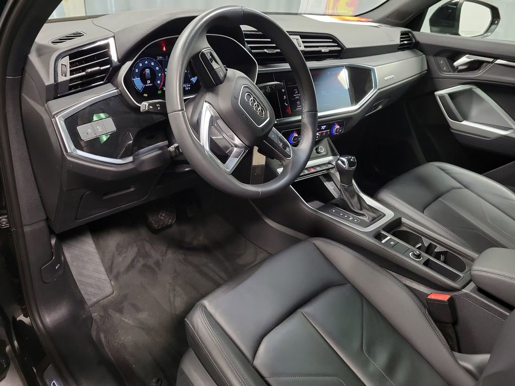 Used 2025 Audi Q3 2.0T Premium AWD/4WD image 14