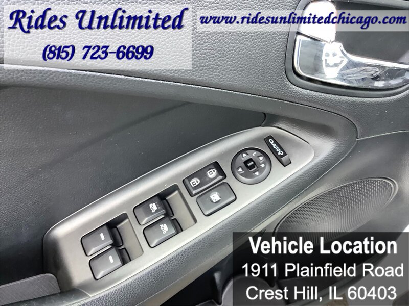 Used 2015 Kia Forte EX w/ UVO Package W/17" Alloys FWD image 11