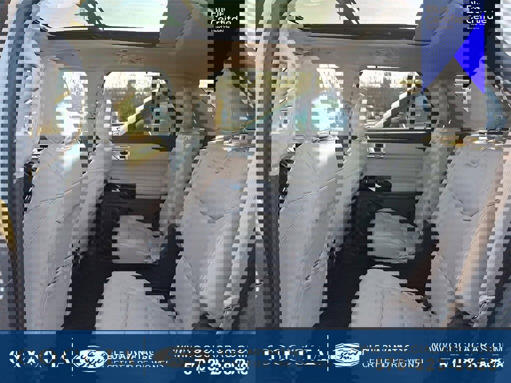 Certified 2024 Ford Explorer Platinum w/ Technology Package image 10