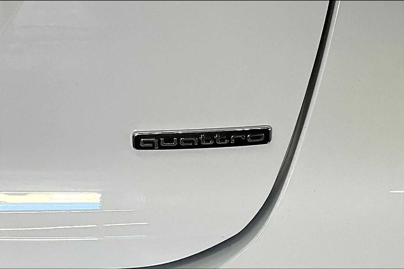 Used 2023 Audi Q4 e-tron Prestige w/ 20" Wheel Package image 11