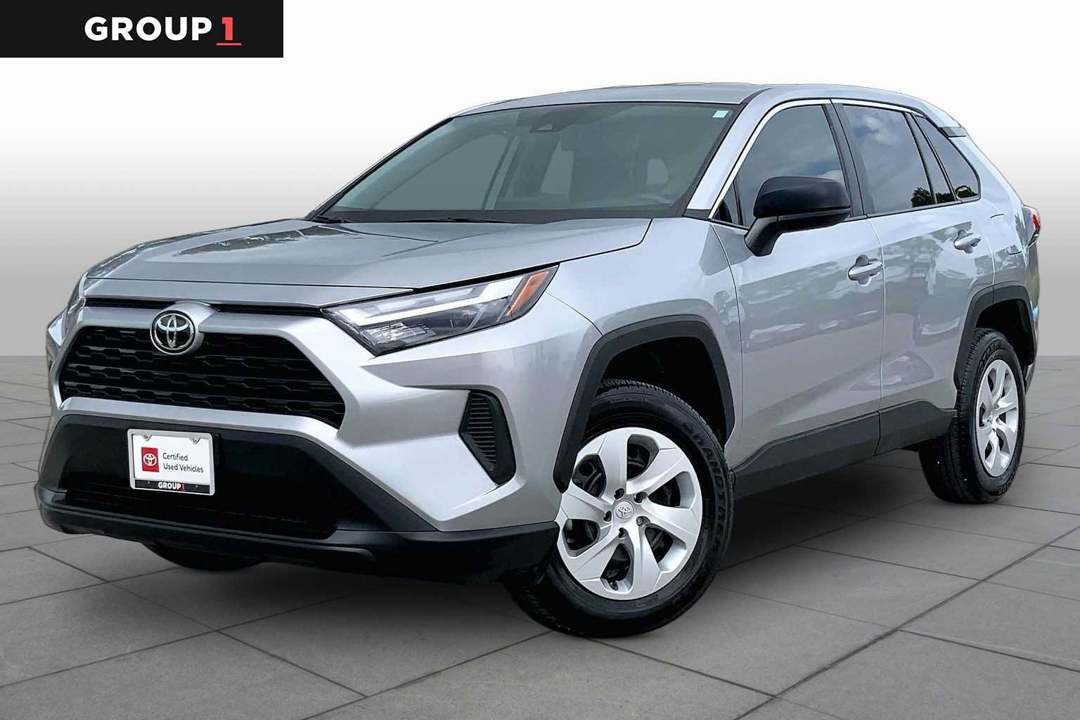 Certified 2025 Toyota RAV4 LE FWD image 1
