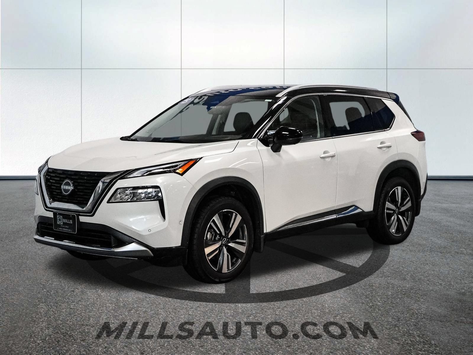Used 2023 Nissan Rogue Platinum w/ Platinum Premium Package AWD/4WD image 2