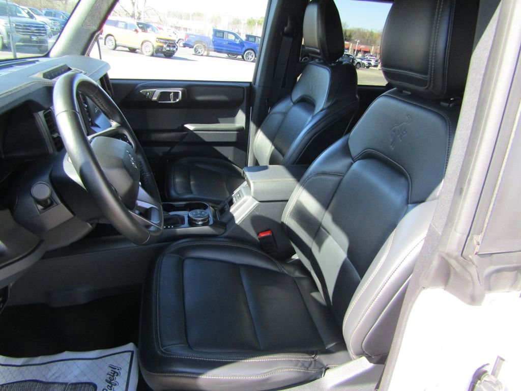 Used 2025 Ford Bronco Badlands AWD/4WD image 10