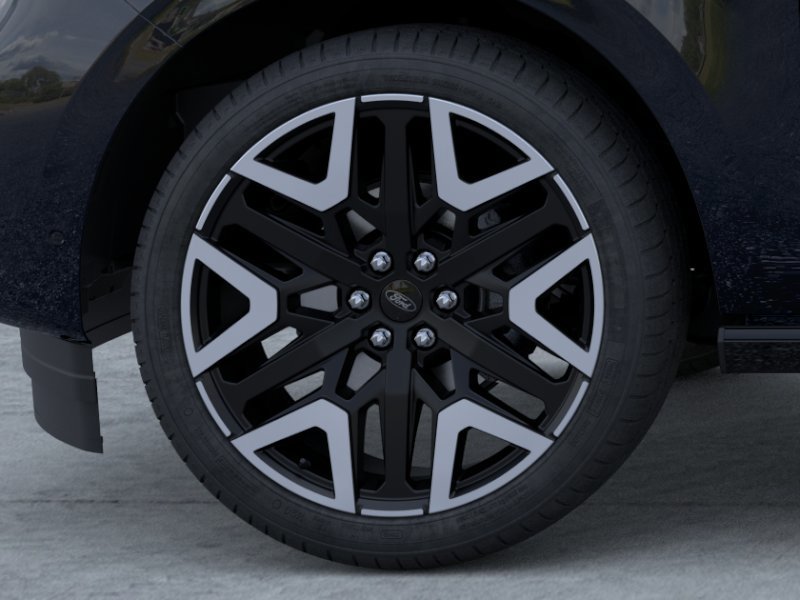 New 2026 Ford Expedition Platinum AWD/4WD image 19