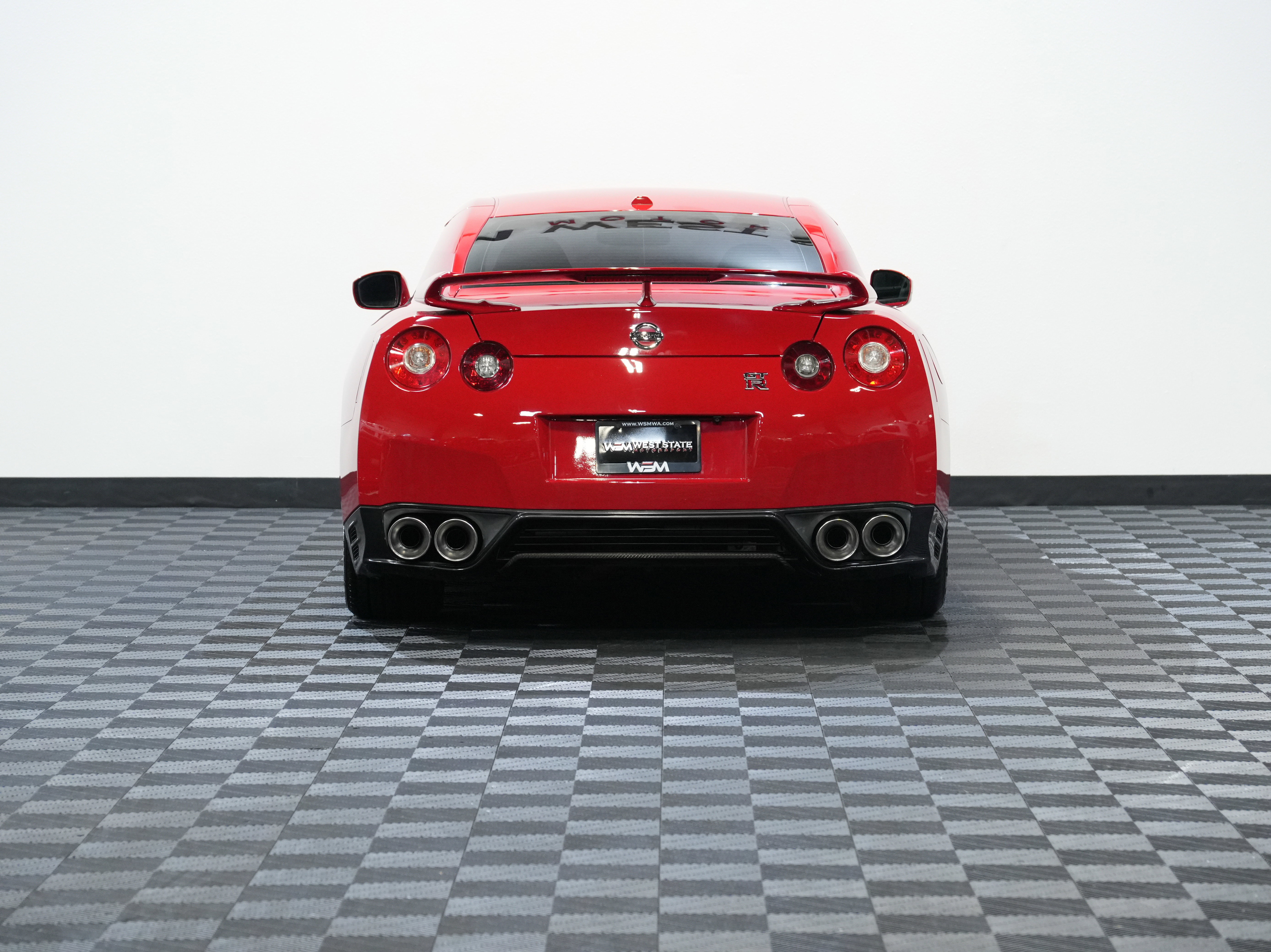 Used 2013 Nissan GT-R Premium AWD/4WD image 7