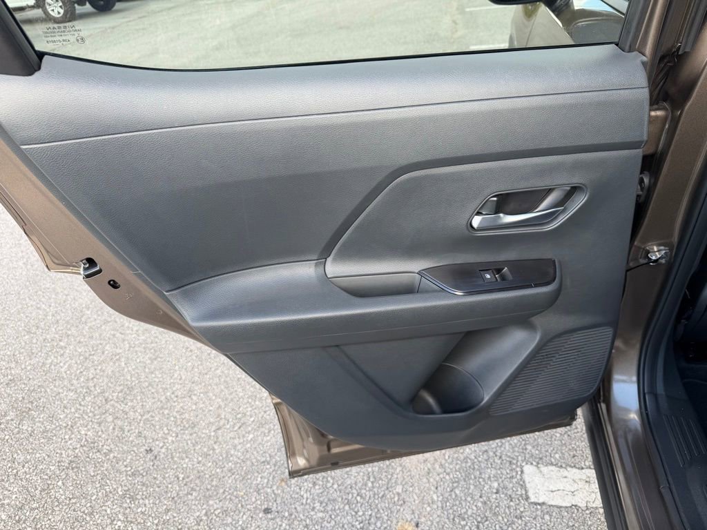 Used 2026 Nissan Kicks SV image 14