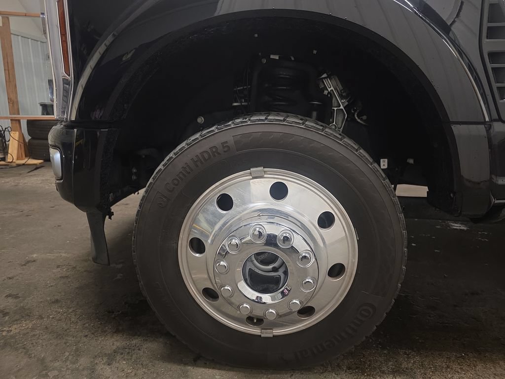 Used 2024 Ford F450 Limited w/ FX4 Off-Road Package AWD/4WD image 9