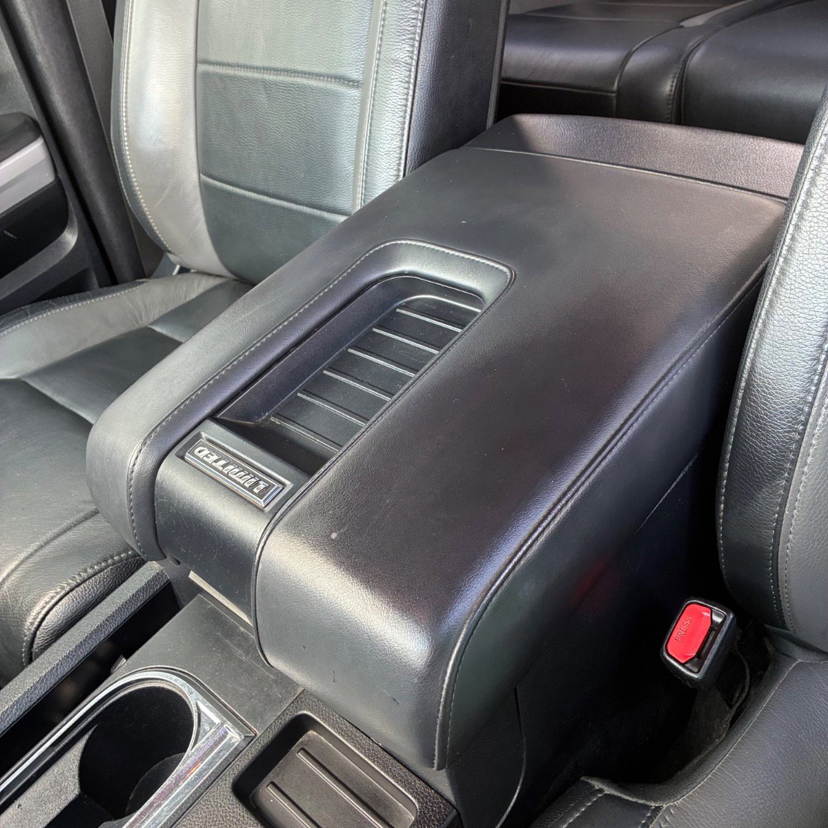 Used 2018 Toyota Tundra Limited image 19