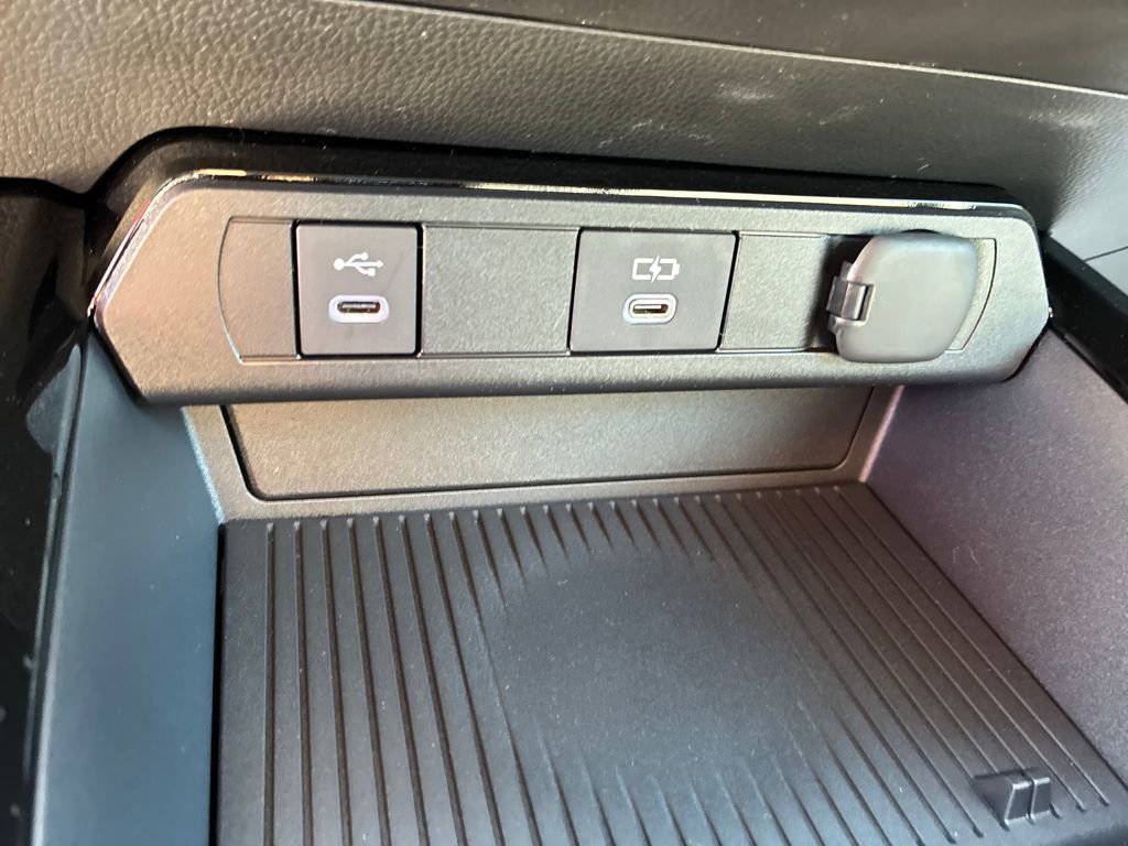 New 2026 Toyota Prius LE image 26