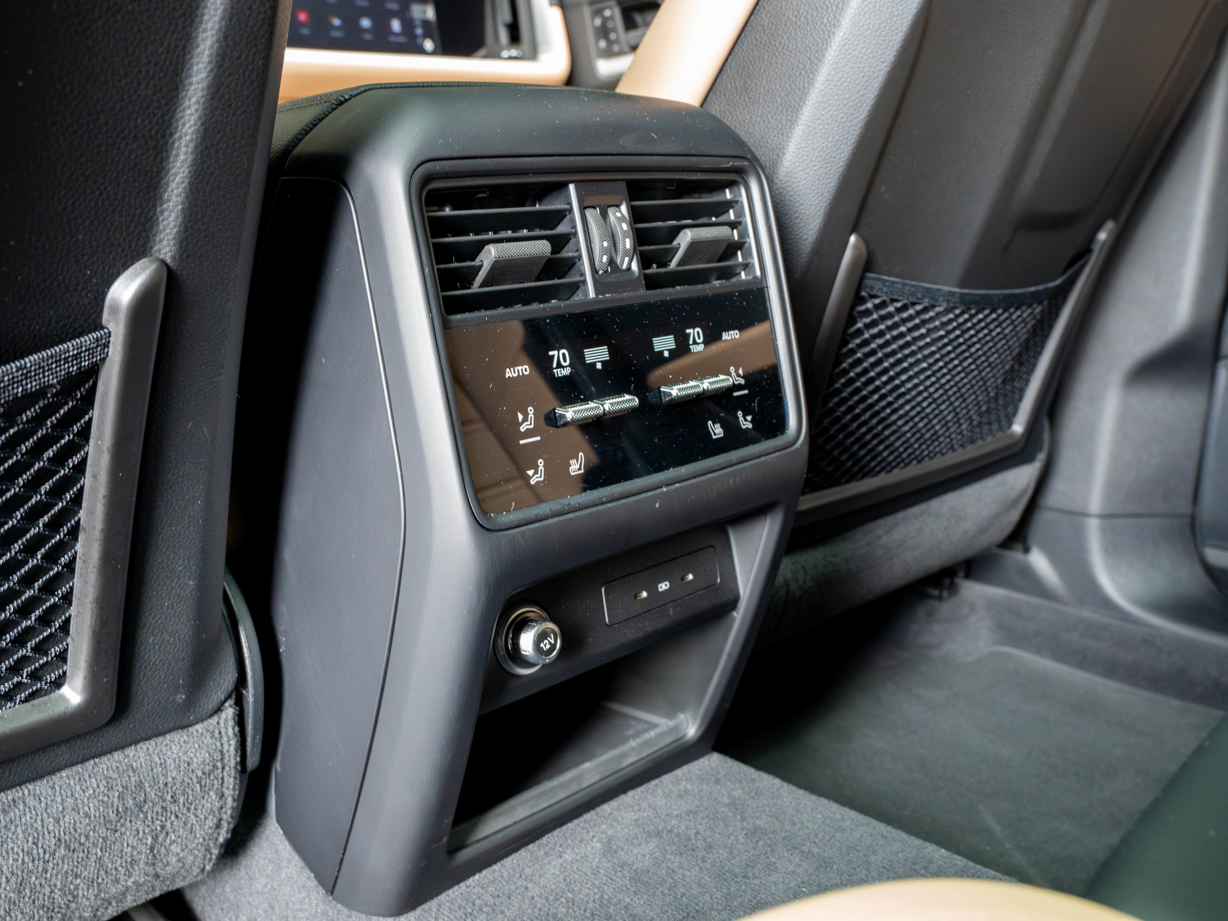 Certified 2025 Porsche Cayenne S AWD/4WD image 44