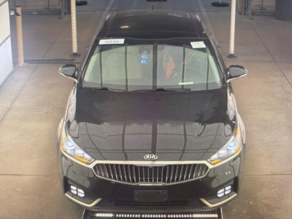 Used 2017 Kia Cadenza Limited image 18