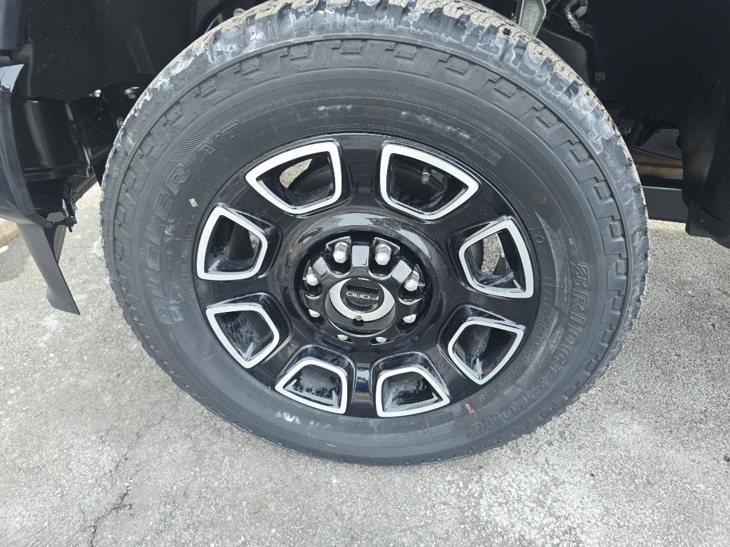 New 2025 Ford F350 Platinum image 36
