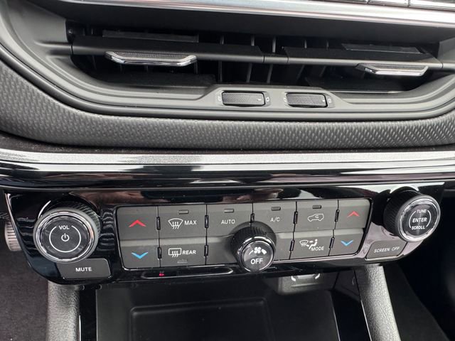 New 2026 Jeep Compass Limited image 35