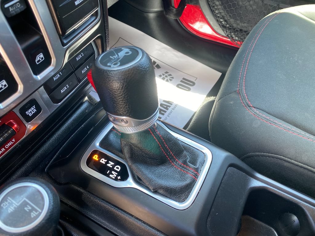 Used 2018 Jeep Wrangler Rubicon AWD/4WD image 15