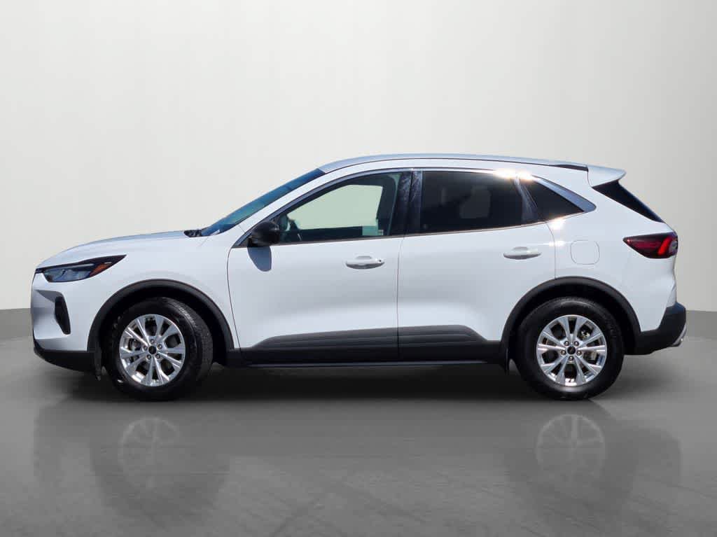 Used 2024 Ford Escape Active FWD image 3