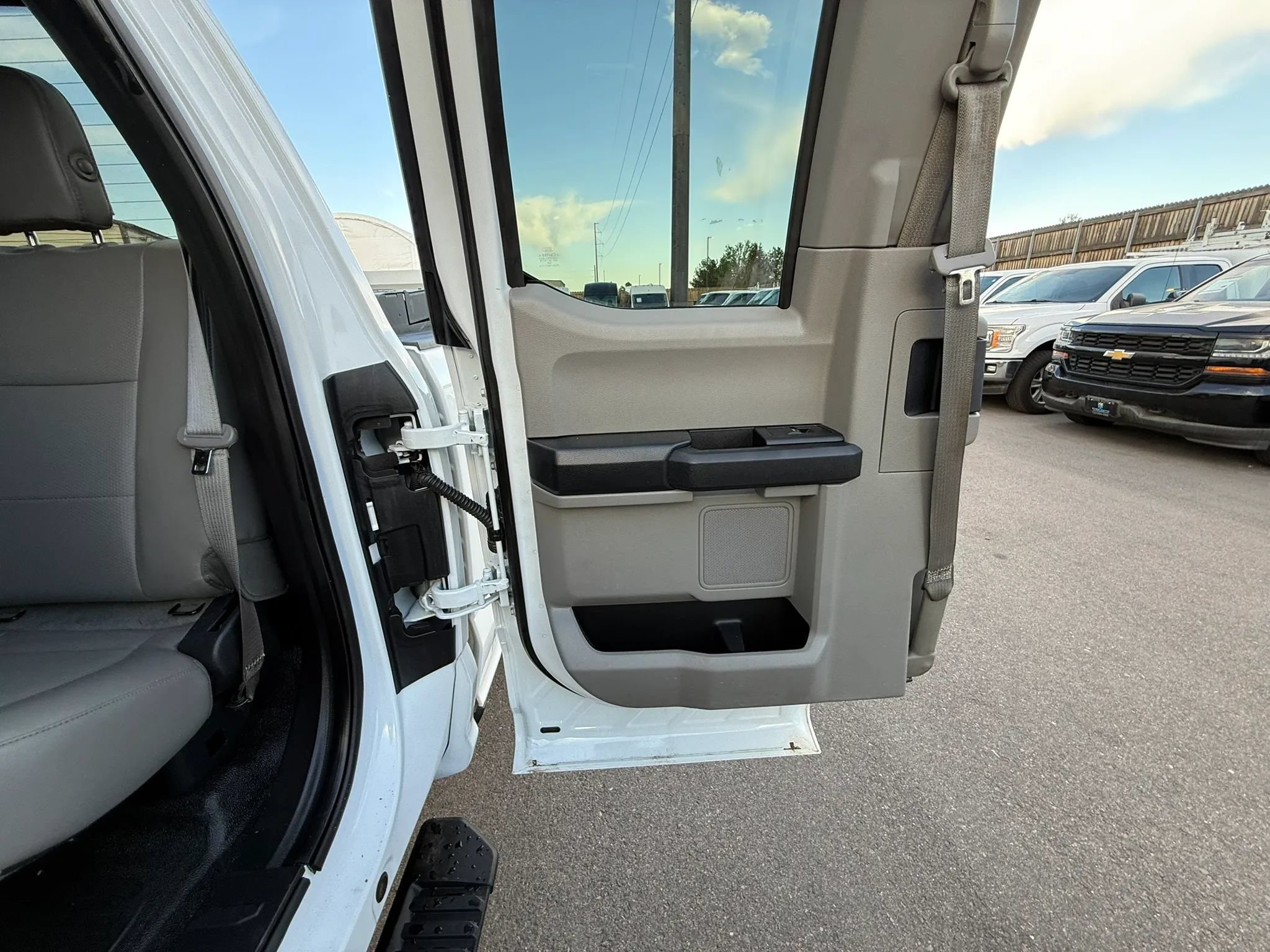 Used 2018 Ford F250 XL w/ Power Equipment Group AWD/4WD image 27