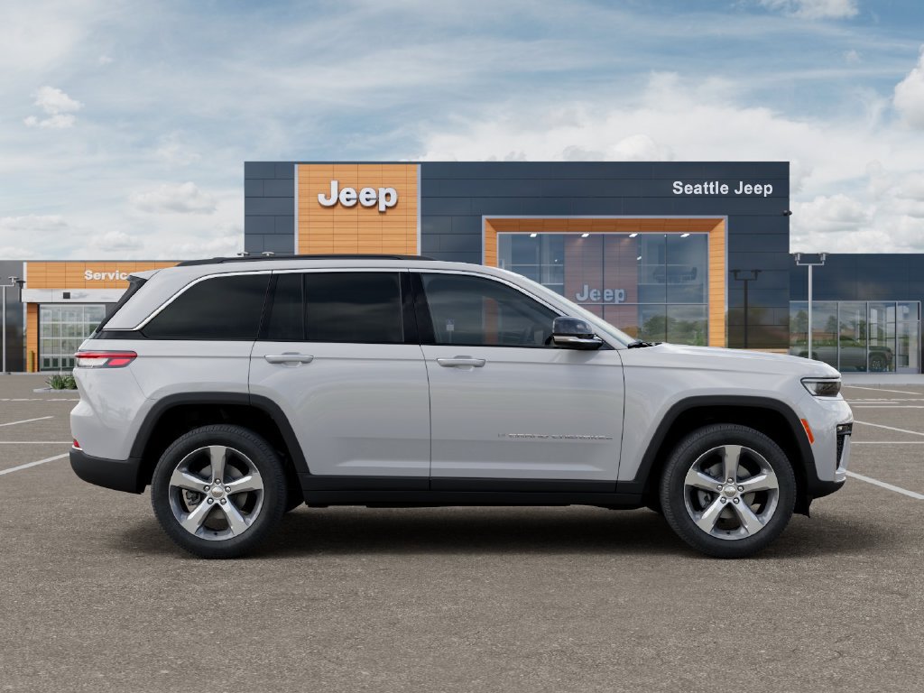 New 2026 Jeep Grand Cherokee Limited w/ Trailer Tow Package AWD/4WD image 22
