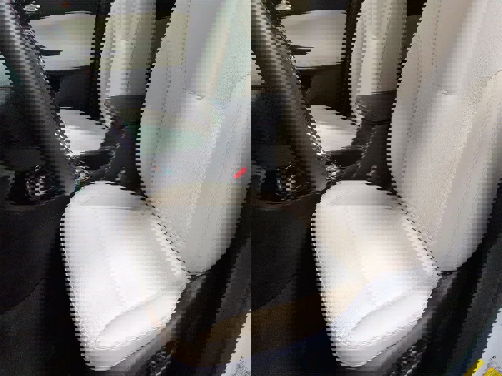 Used 2025 Buick Encore GX Preferred w/ Comfort Package image 17