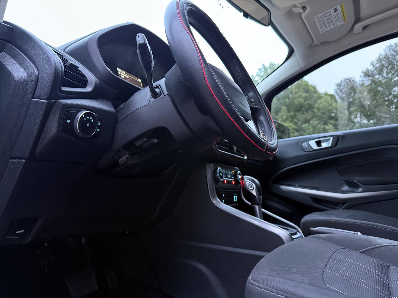 Used 2019 Ford EcoSport SE w/ SE Convenience Package FWD image 25