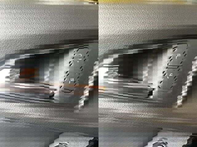 New 2026 Chevrolet Equinox LT w/ Convenience Package II image 25