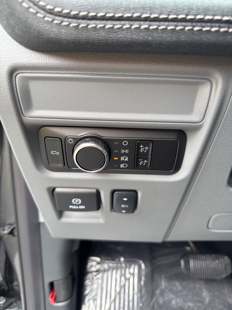 New 2025 Ford F150 Lightning Flash image 21