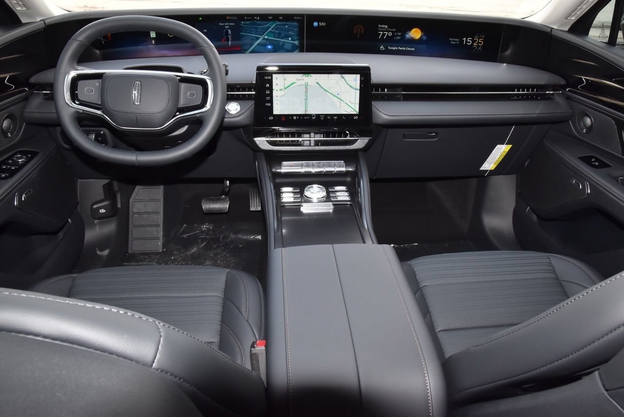 New 2026 Lincoln Nautilus Reserve AWD/4WD image 23