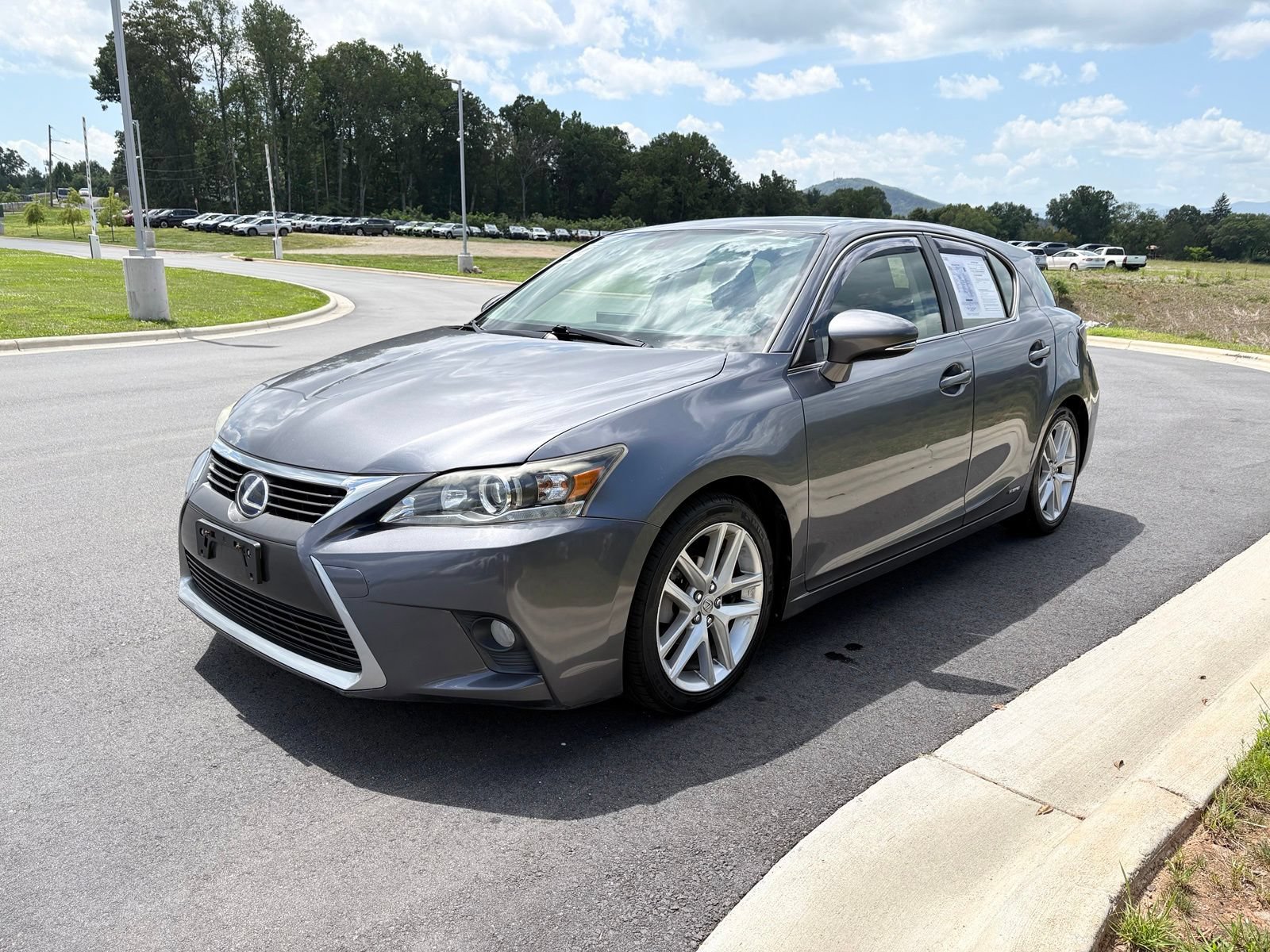 Used 2014 Lexus CT 200h FWD image 3