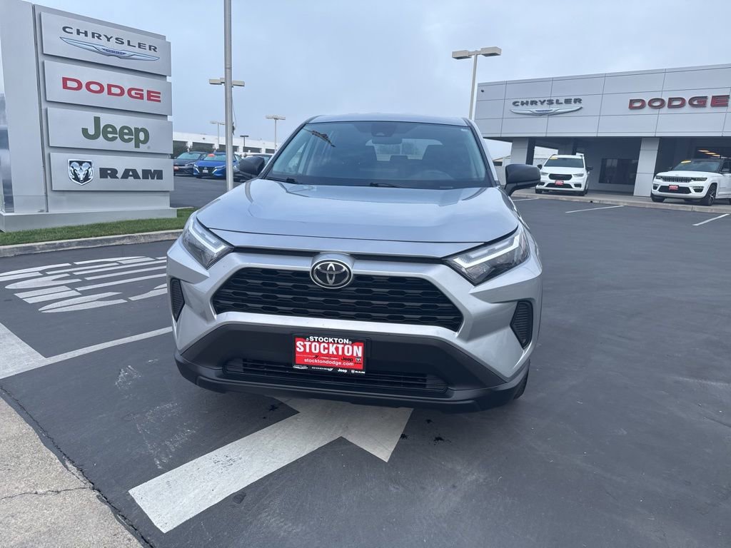 Used 2024 Toyota RAV4 LE image 10