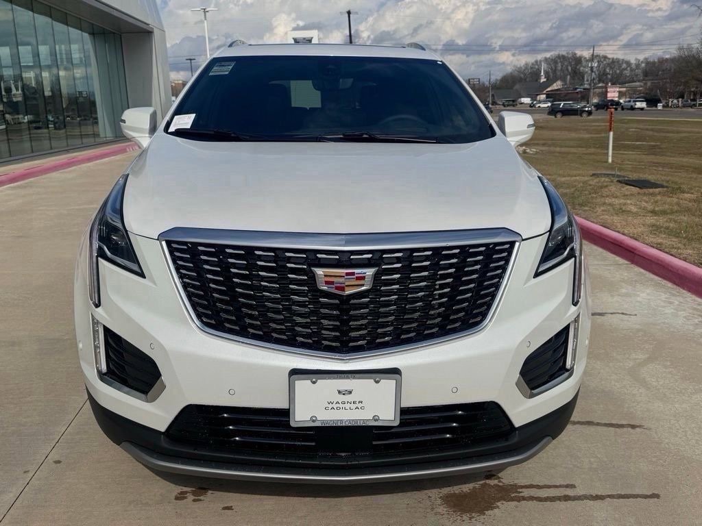 New 2026 Cadillac XT5 Premium Luxury w/ Driver Assist Package FWD image 9
