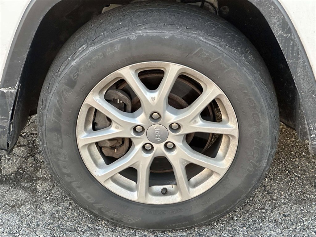 Used 2014 Jeep Cherokee Sport image 9