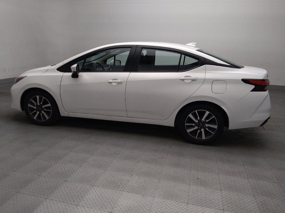 Used 2025 Nissan Versa SV FWD image 3