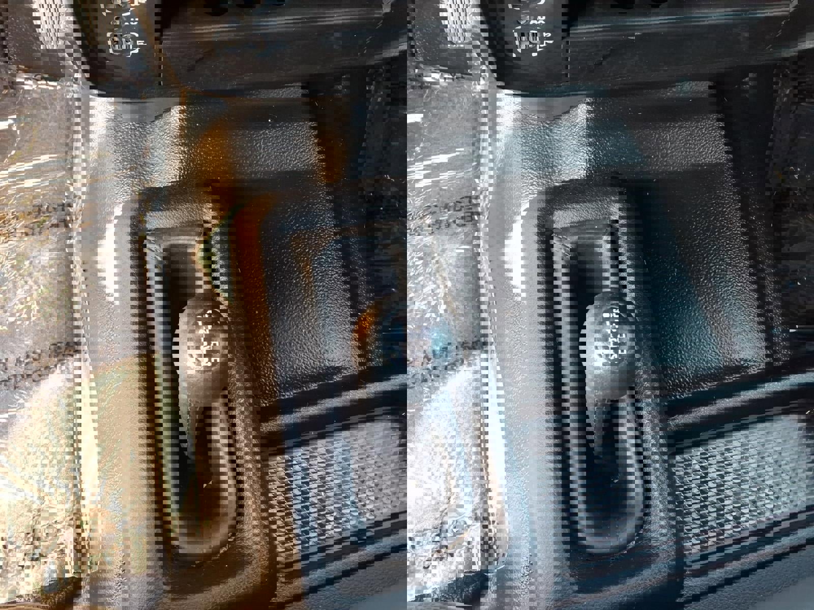 Used 2024 RAM 3500 Tradesman w/ Chrome Appearance Group image 16